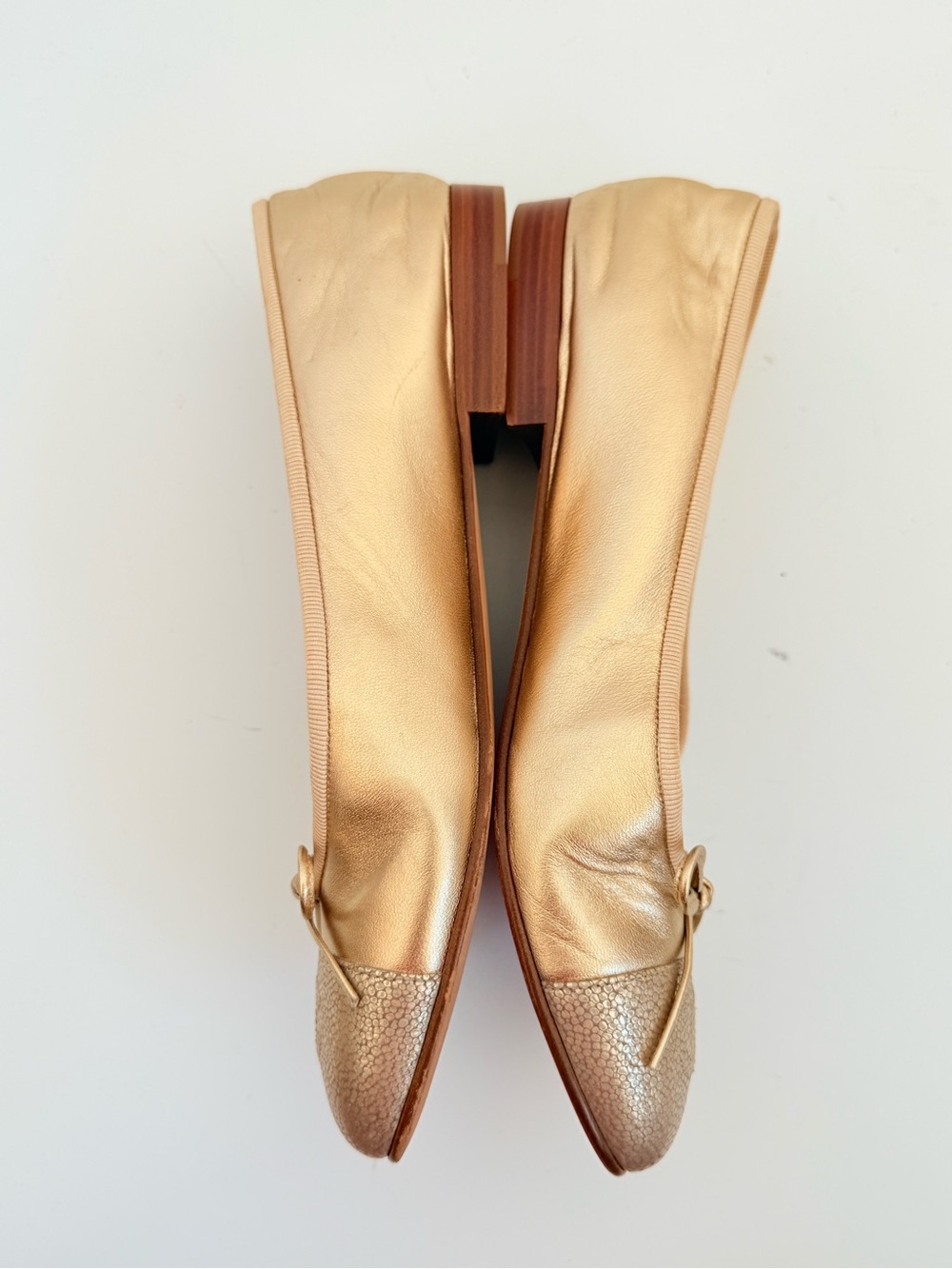 Chanel G02819 Metallic Gold CC Cap Toe Ballerina Ballet Flats Size 40 - Picture 3 of 9